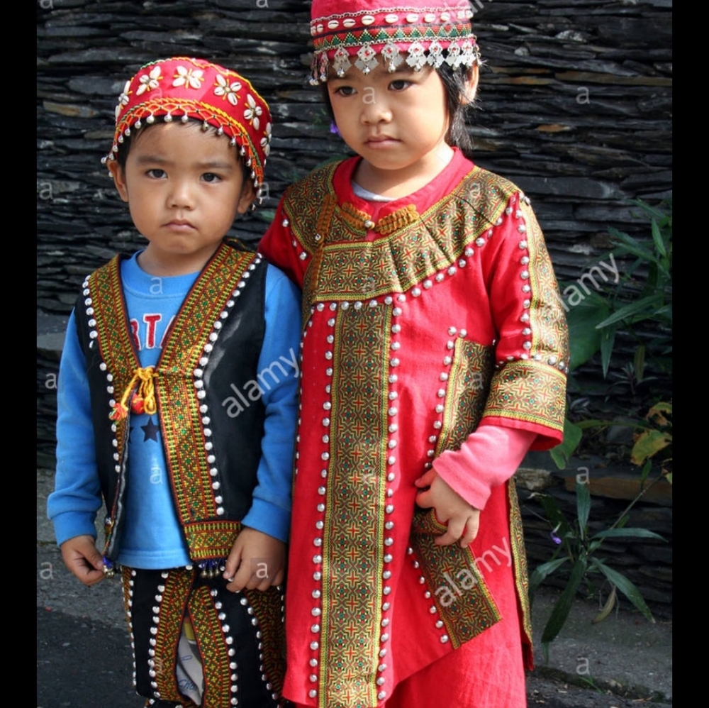 Taiwanese Aboriginal Tribal Wedding Tunic - Picture 8 of 8